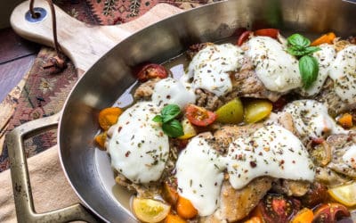 One-Skillet Mozzarella Chicken Thighs